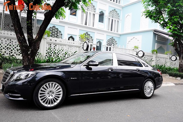 &quot;Soi&quot; Mercedes-Maybach gia 6,9 ty cua dai gia Khai Silk-Hinh-8